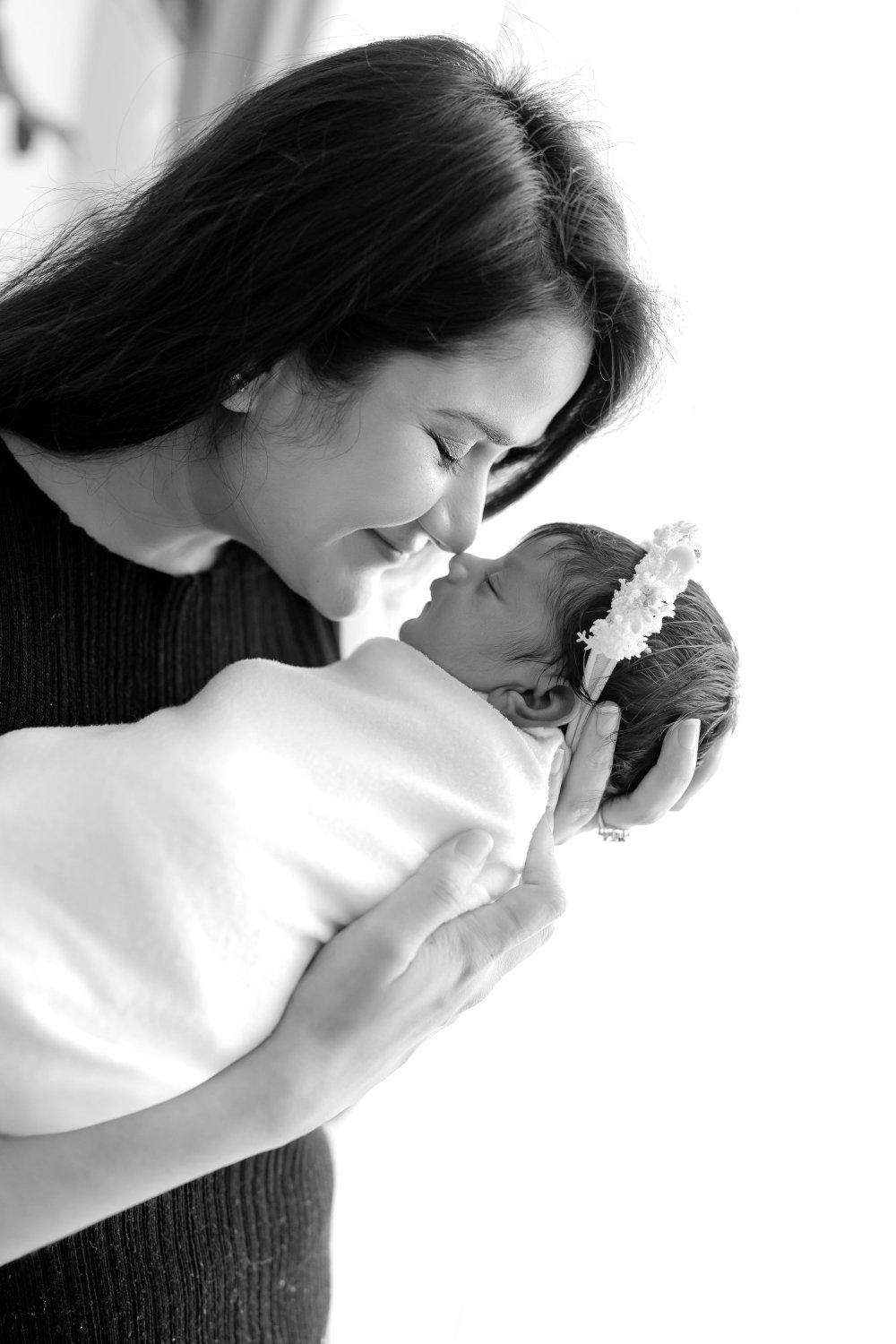 carousel-hero-element image-14