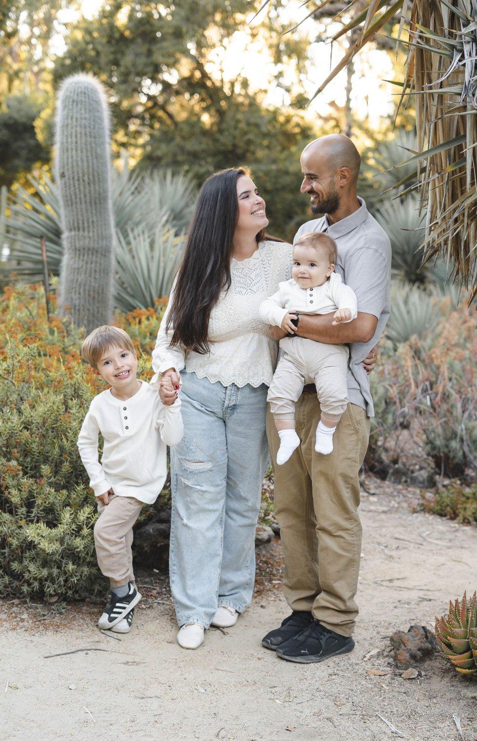 carousel-hero-element image-3